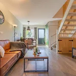 Holiday home Kuifmees Hulshorst