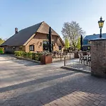 Holiday home Kuifmees Hulshorst